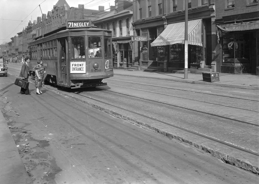 Fifth Avenue at Dinwiddie, showing Yee Hong Laundry, 1931