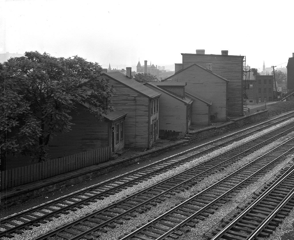 7th Street Foot Bridge, looking east to 8th Street, 1931