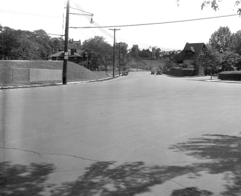 Wilkins Avenue, Repairs viewed from Barnsdale Street looking north, 1931.