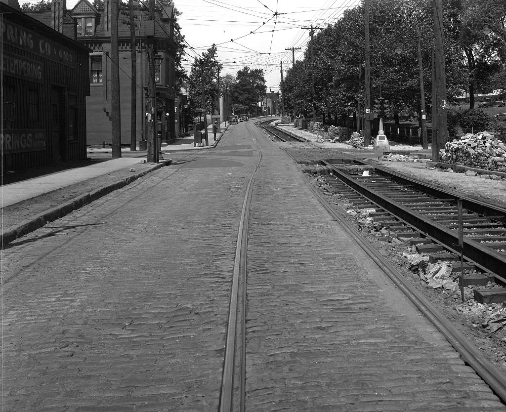 Frankstown Avenue, Repairs looking west to 5th Avenue Extension, 1931.