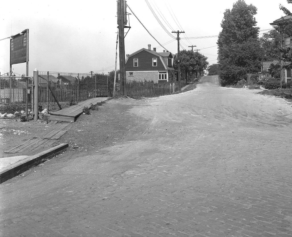 Waddington Street, Grading and surfacing work at Pioneer Avenue, 1931.