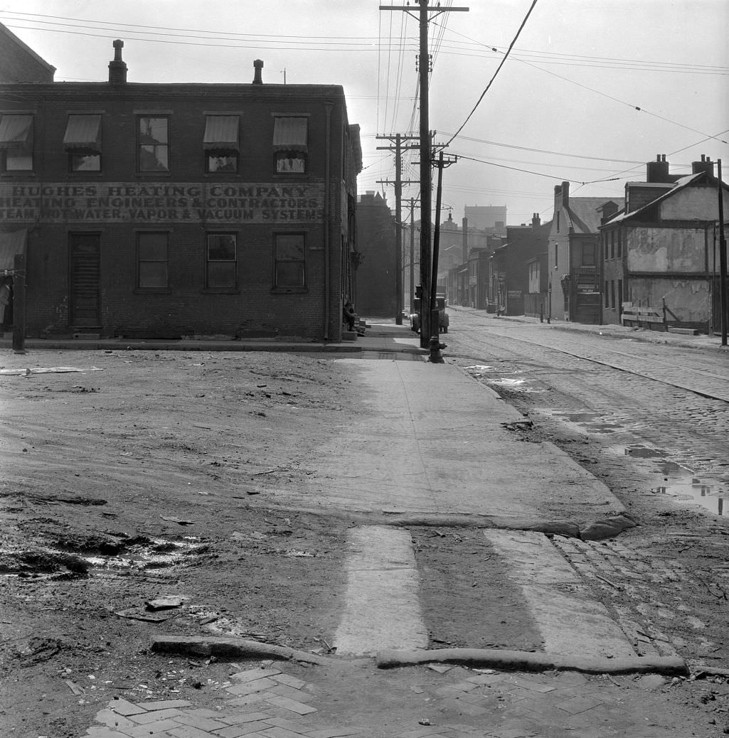Traffic on West Lacock Street looking west towards West Canal Street, 1933