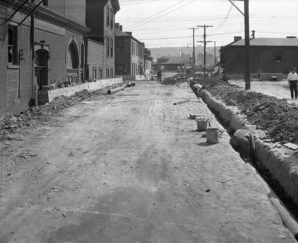 Road construction on Corry Street from Lacock Street, 1933