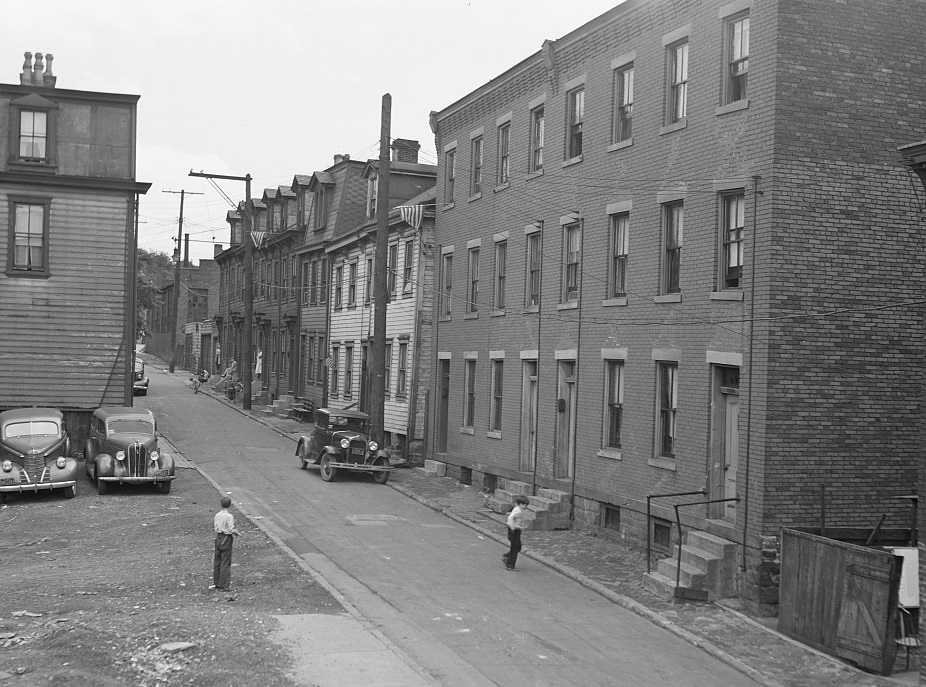 General view of Pittsburgh, 1941.