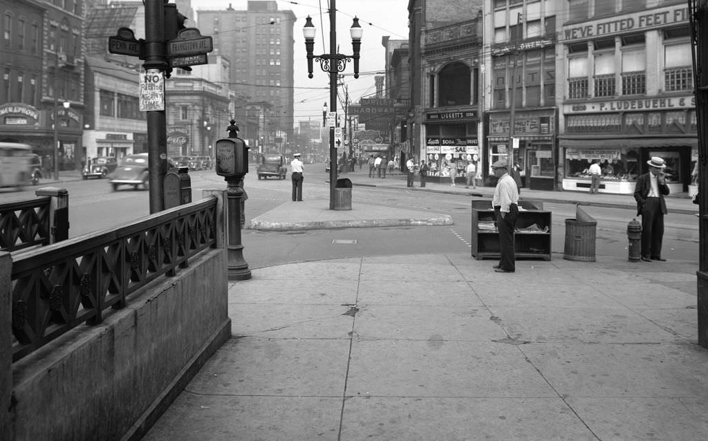 Frankstown Avenue, looking west at Penn Avenue, 1940