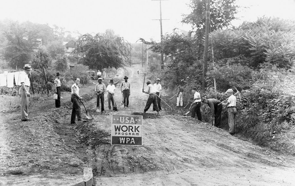 Bureau of Highways and Sewers, U.S. Works Progress Administration project to grade Harpin Street, 1943
