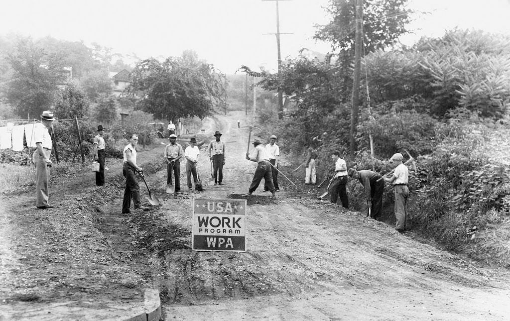 Bureau of Highways and Sewers, U.S. Works Progress Administration project to grade Harpin Street, 1943