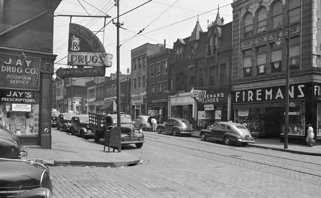 Centre Avenue looking east from the northwest Corner, 1942