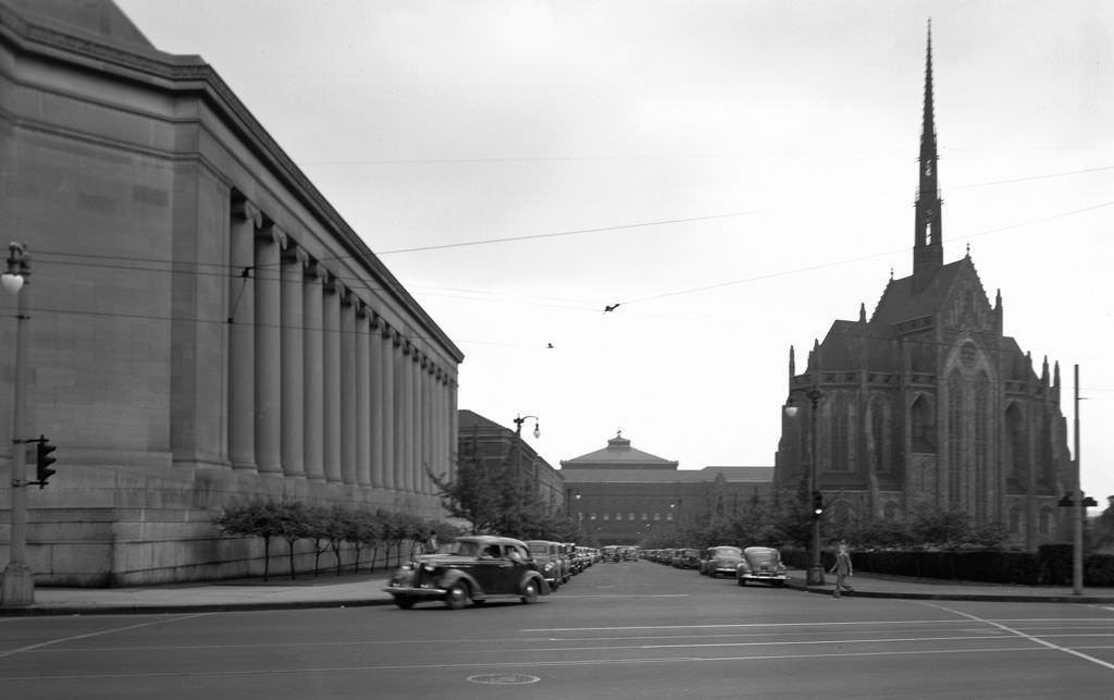 Bellefield Avenue showcasing Carnegie Institute and Heinz Chapel, 1944.