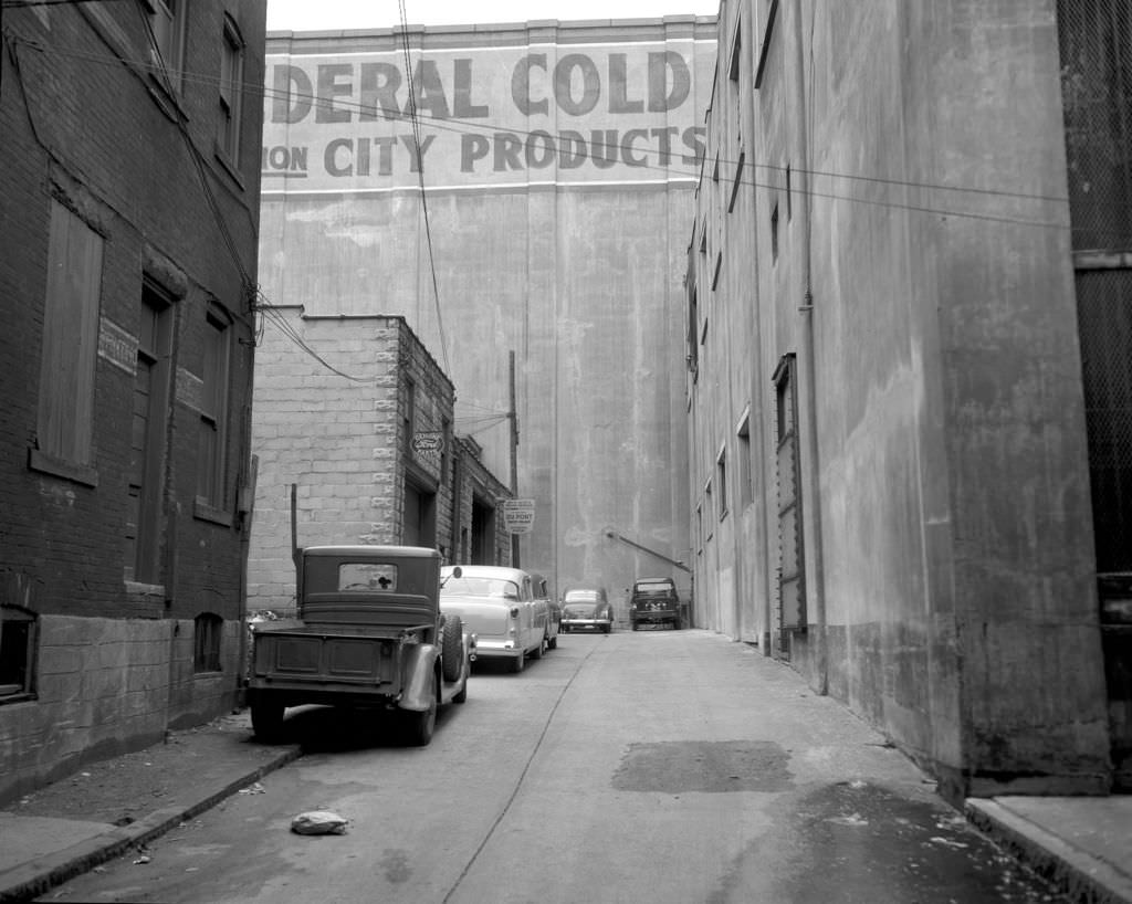 Spring Way near Art's Garage looking towards Federal Cold Storage, 1955