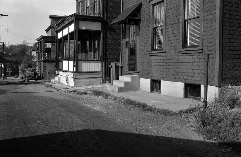 Homes at the corner of Woods Run Avenue and Mitchell Street, 1950.