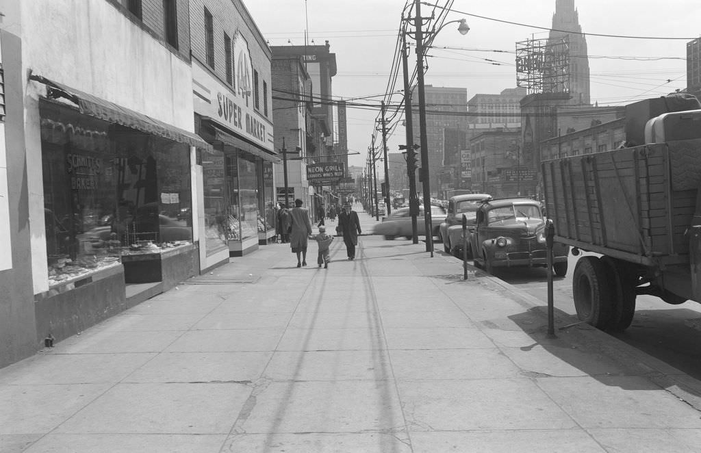 Penn Avenue businesses including A&P Super Market and Enright Theater, 1951.