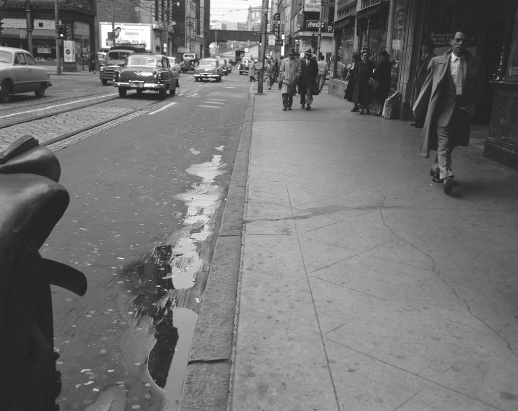 Northward view on Seventh at Penn Avenue toward the Seventh Street Bridge, 1954