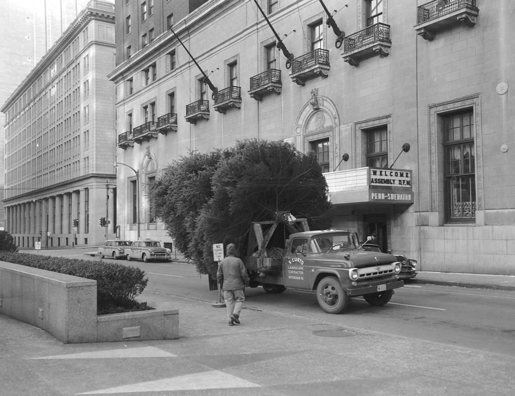 Truck hauling the Mellon Park Christmas tree, 1958