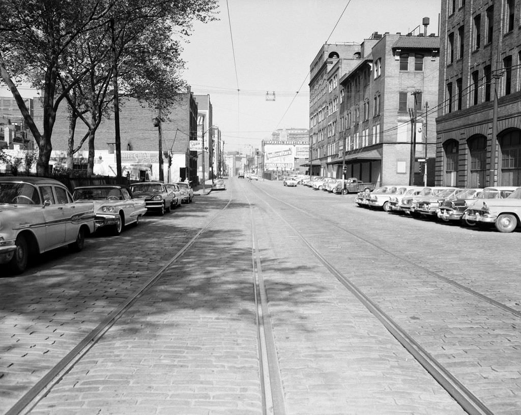 Forbes Avenue near Stevenson Street, White Swan Coffee Shop visible, 1960.