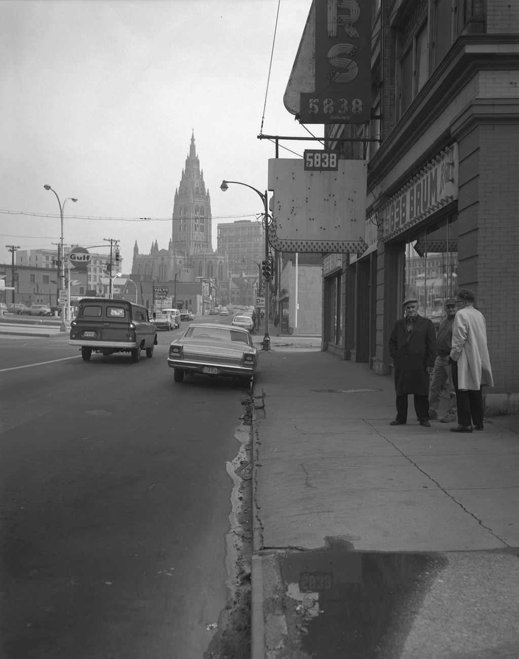 Baum Boulevard: East Liberty Presbyterian Church in the background, 1966.