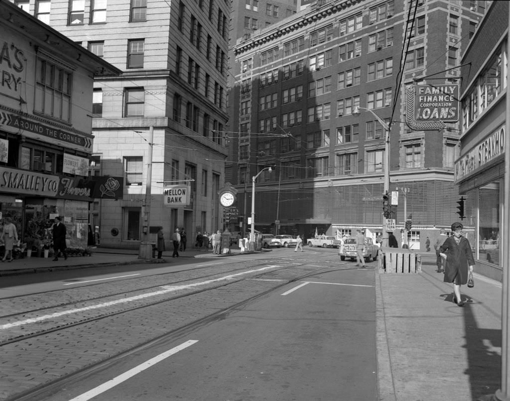 Fifth Avenue and Graeme Lane Intersection, 1963
