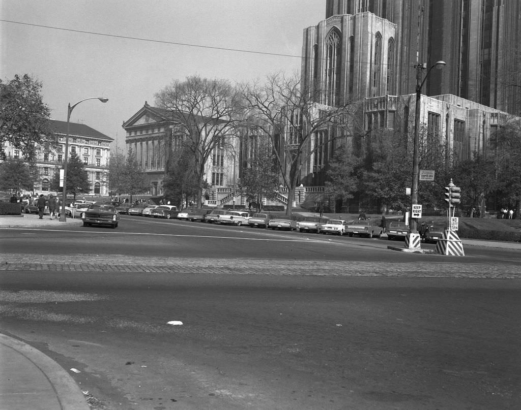 Cathedral of Learning and Pittsburgh Athletic Association, 1967