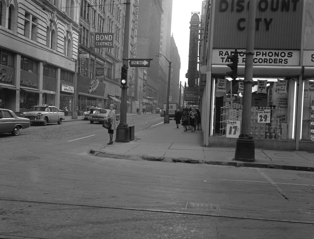 Downtown Fifth Avenue, 1965