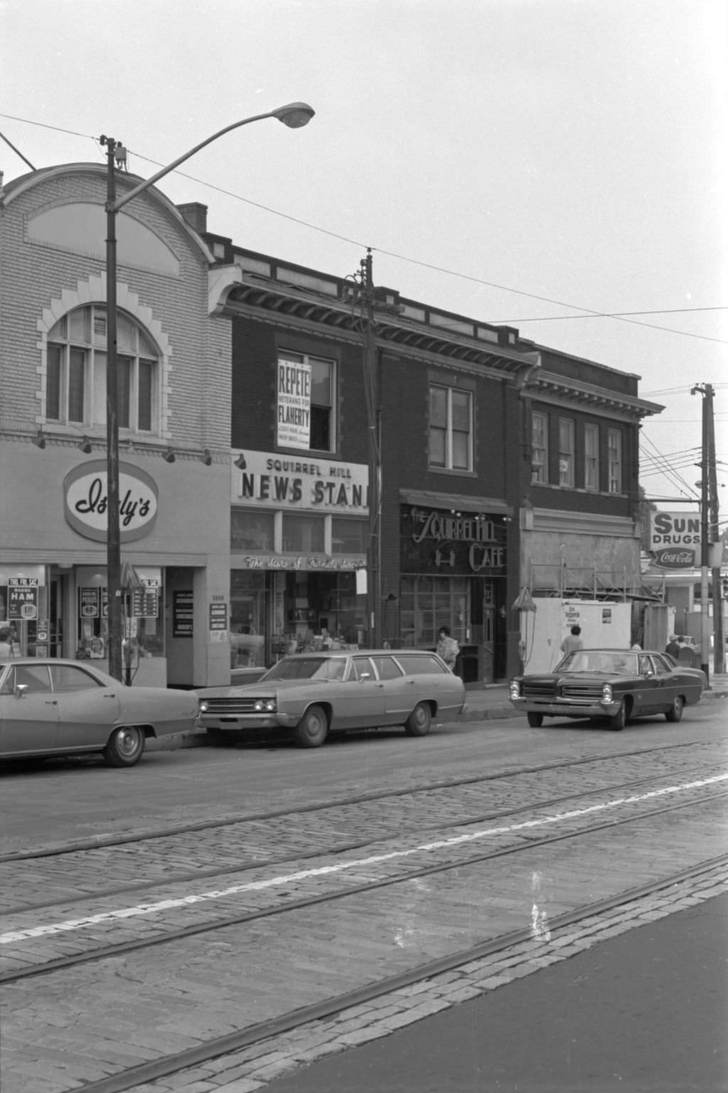 Forbes Avenue in Squirrel Hill: home to original chipped ham and "skyscraper" ice cream cones at Isaly's, 1969.