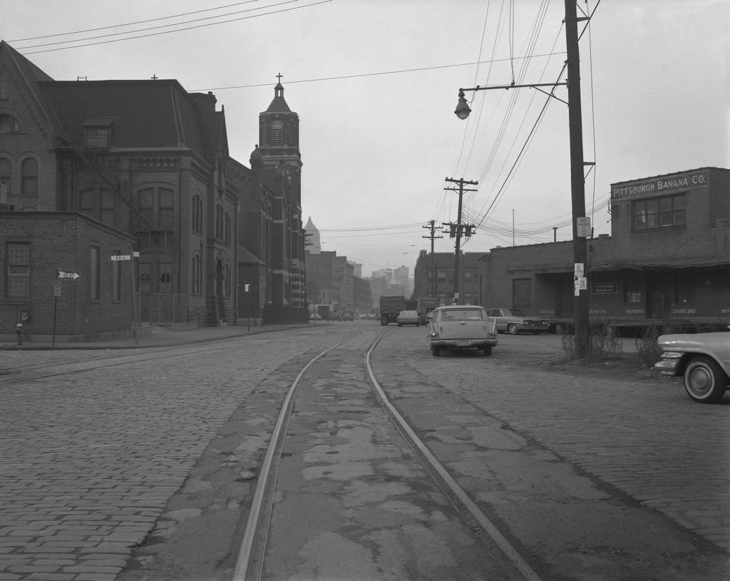 Smallman Street: Pittsburgh Banana Company, 1966.