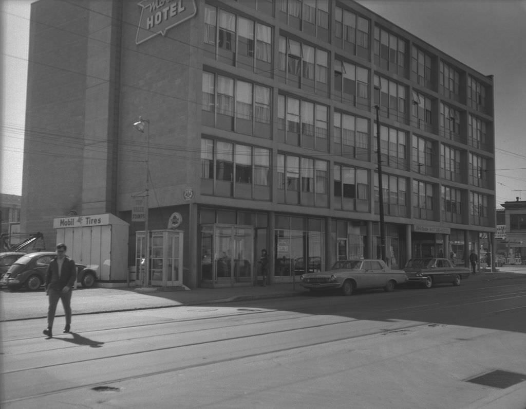 Civic Center Motor Hotel in Oakland, near Hillman Library, 1966.
