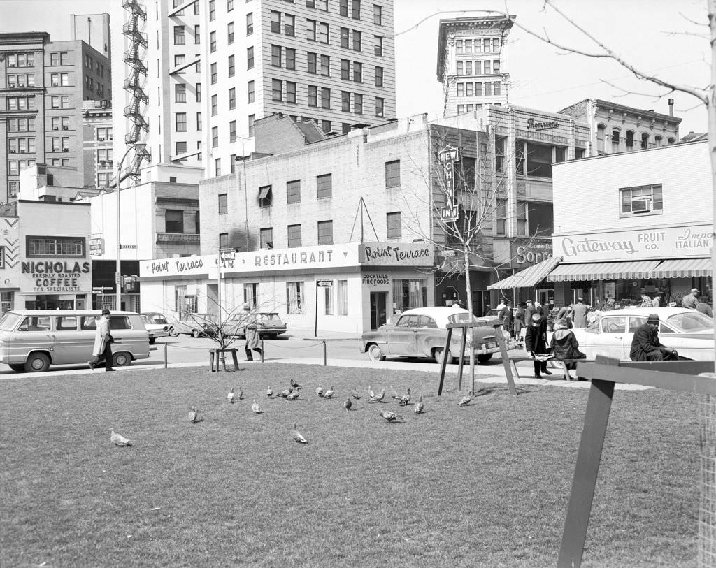 Point Terrace Restaurant and Gateway Fruit, 1964