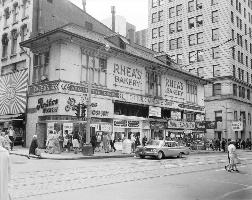 Rhea's Bakery and Lubin and Smalley's, 1964