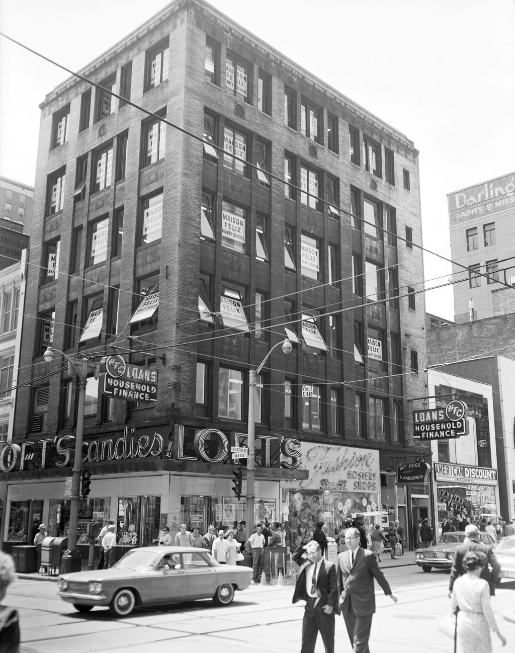 Loft's Candies at Fifth and Wood, 1964
