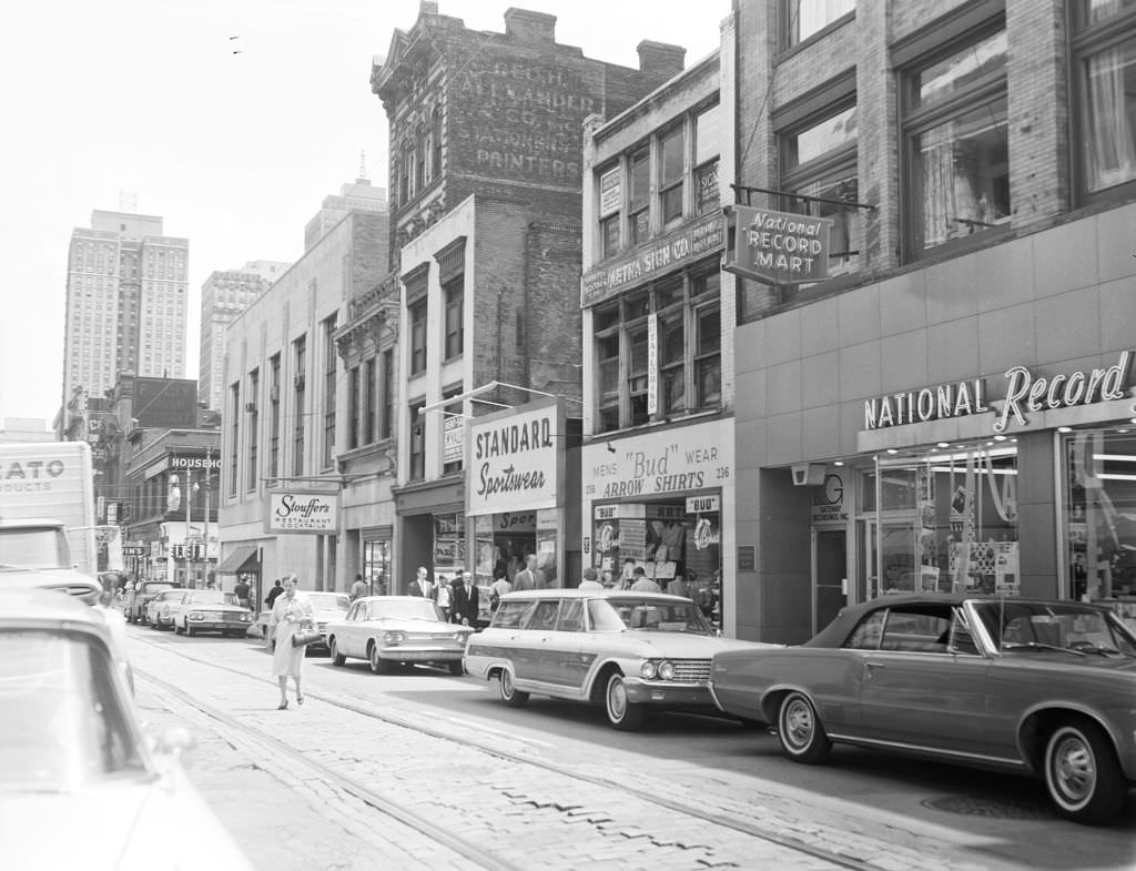 Stouffer's Restaurant at Market Square, 1964