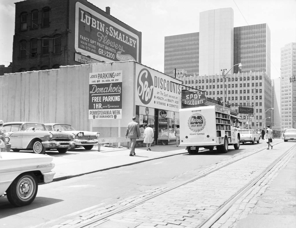 Forbes Avenue at Market Square, 1964