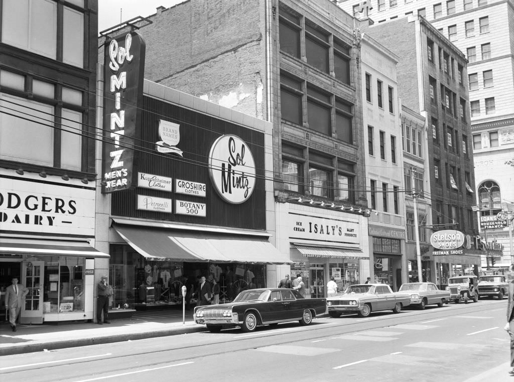 Isaly's on Wood Street, Founded in 1902, 1964