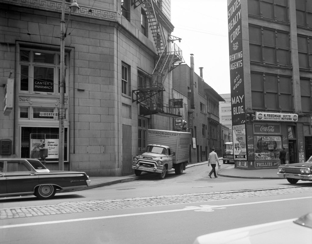 Canter's Pharmacy on Liberty Avenue, 1964