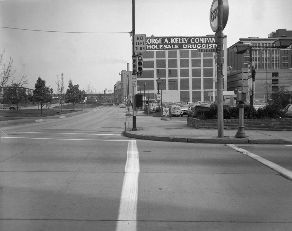 Fort Duquesne Boulevard featuring a George A. Kelly Company ad, 1970.