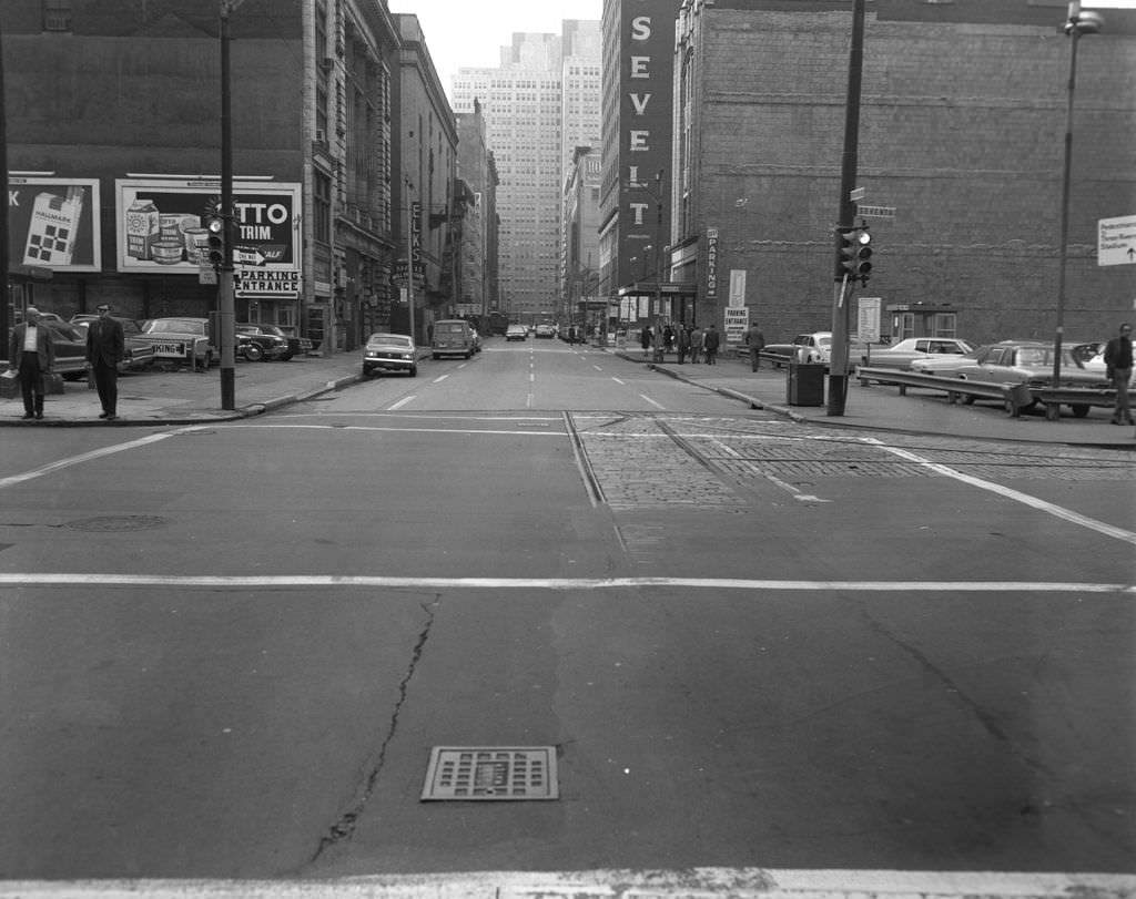 Penn Avenue and 7th Street intersection, looking towards Barkers Place, 1970.