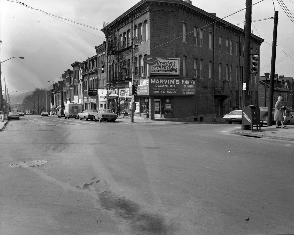Penn and Main: Marvin's Cleaners and Bressler's Deviled Crabs ad, 1971.