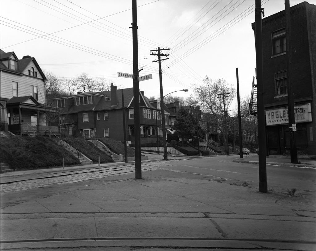 Tioga Street and Oakwood Street intersection, 1970.