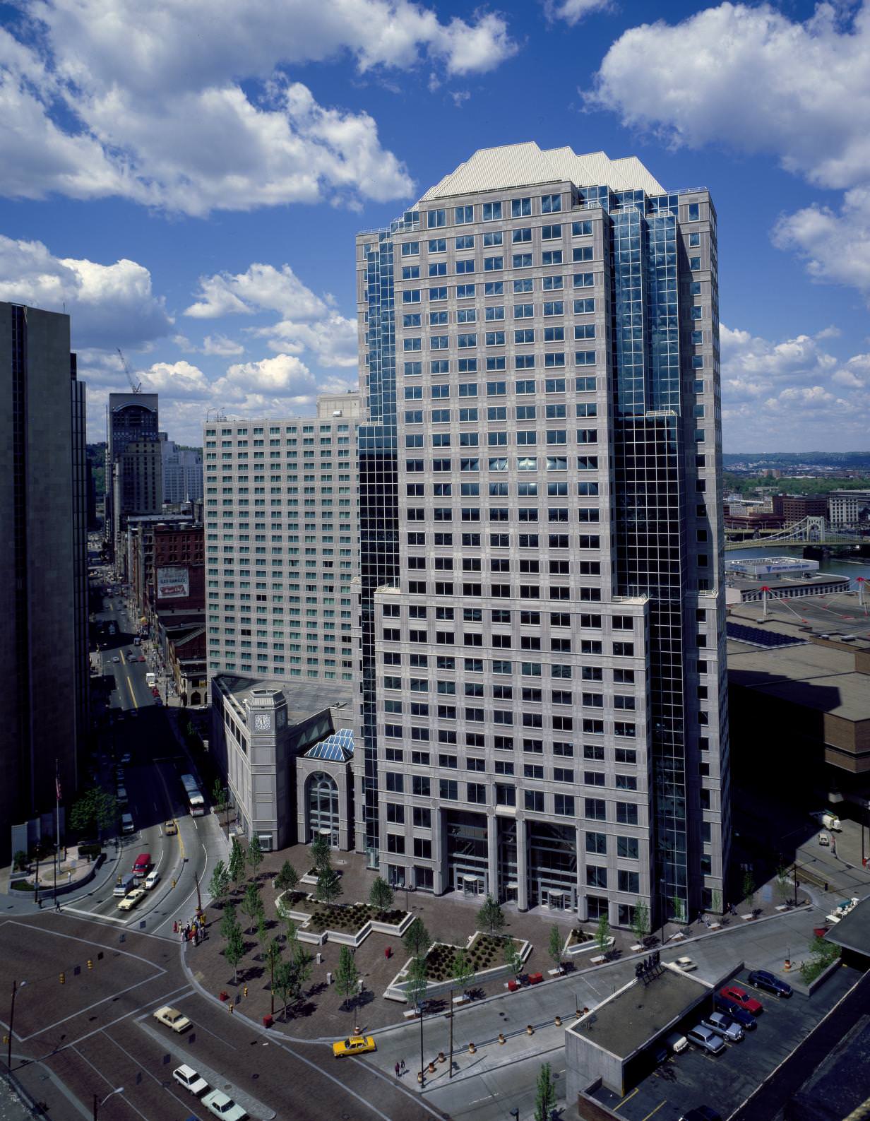Office structures in Pittsburgh, Pennsylvania, 1980.