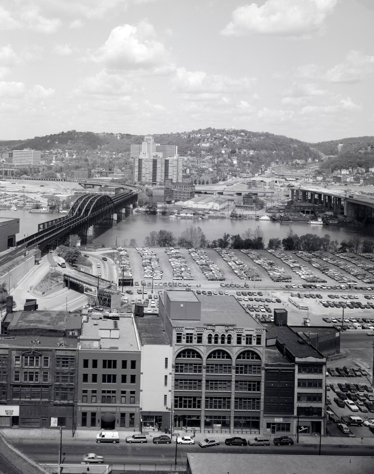 Pittsburgh skyline, 1980