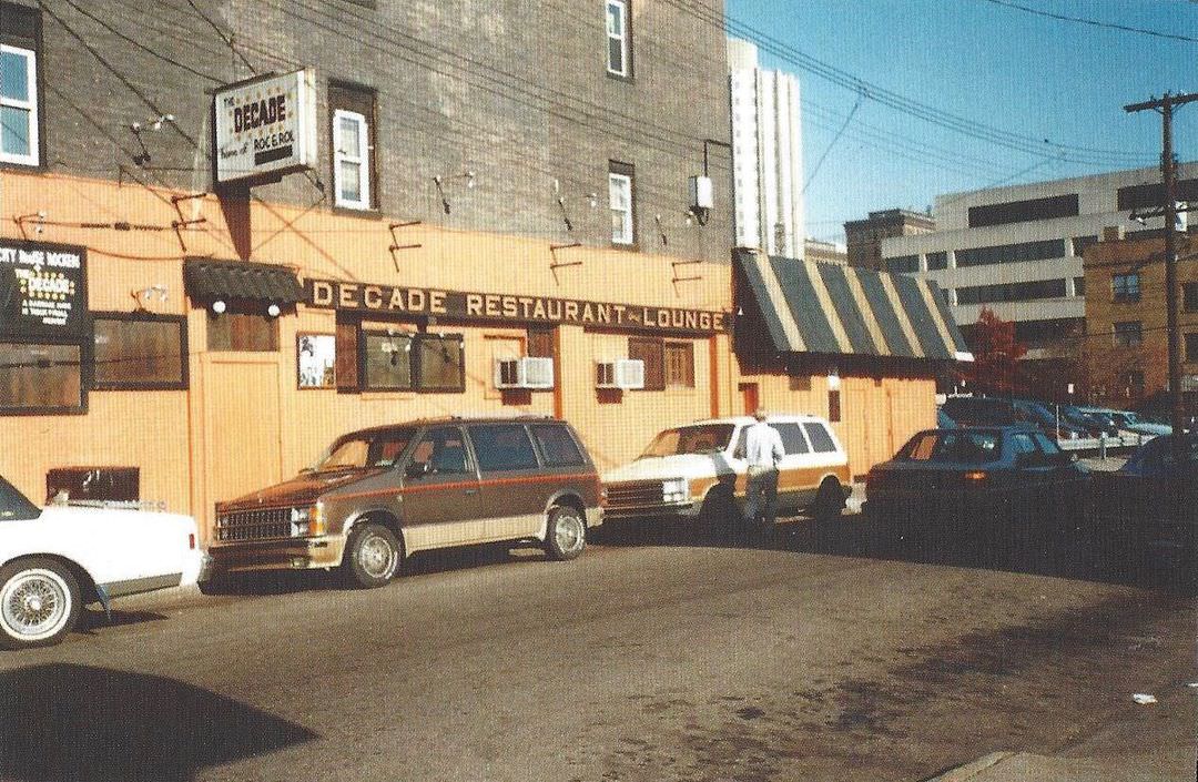 The Decade, now the Garage Door Saloon, shortly before its closing in 1995.