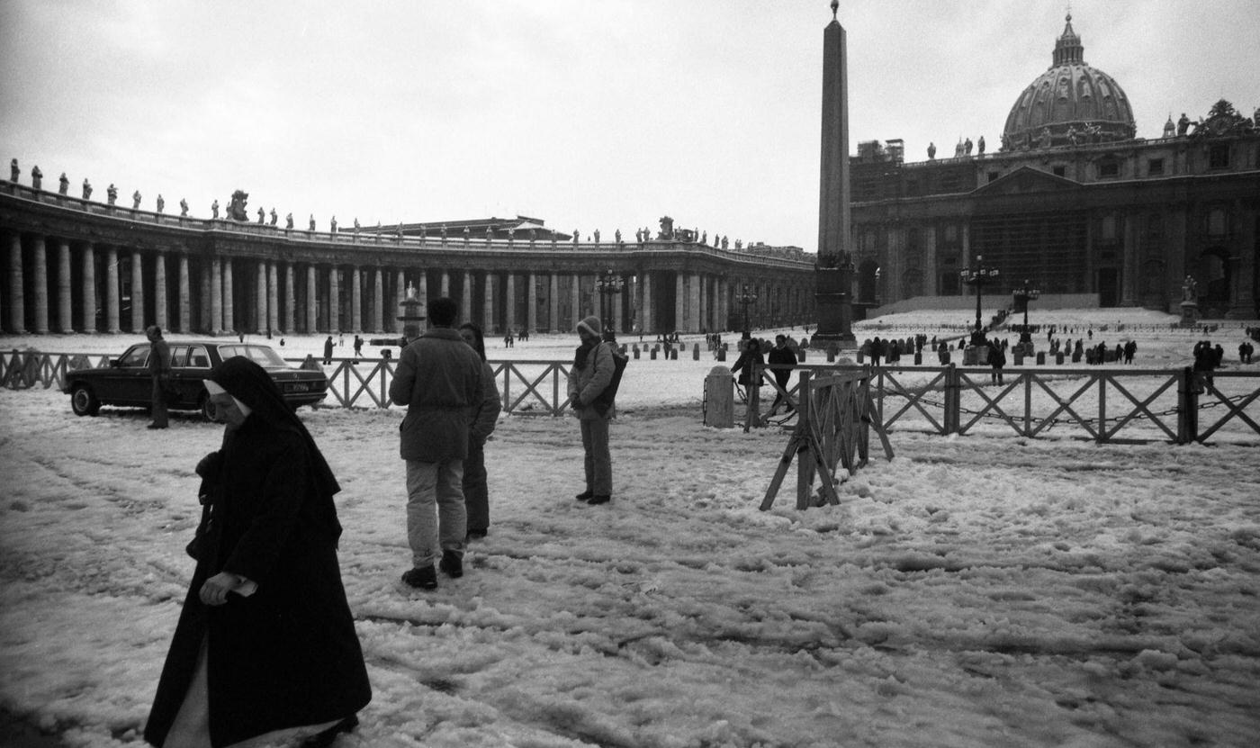 Tourists in Snow-Covered St Peter's Square, Rome, 1986
