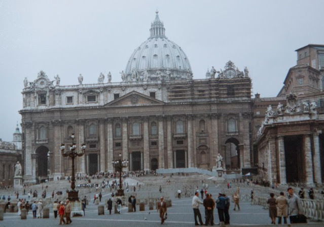 St Peters Square, Vatican City, Rome, 1985