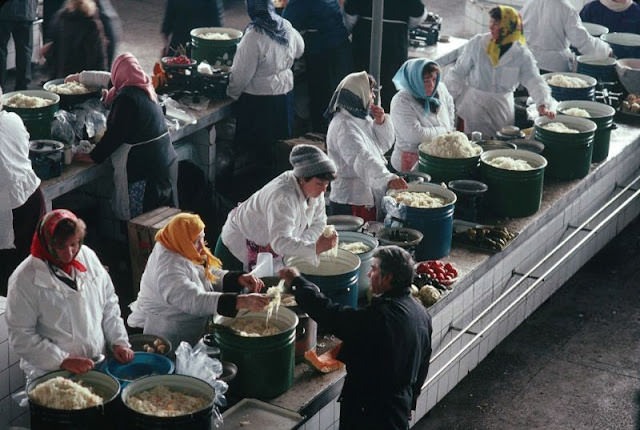 Central market of Kiev, Ukraine, 1991
