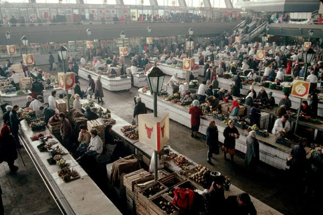 Inside of Kiev center market, Ukraine, 1991