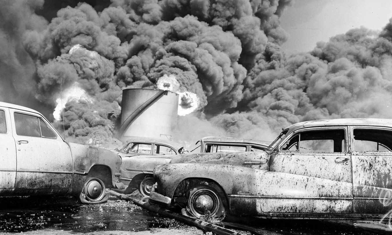 1958 Hancock Oil Refinery Fire