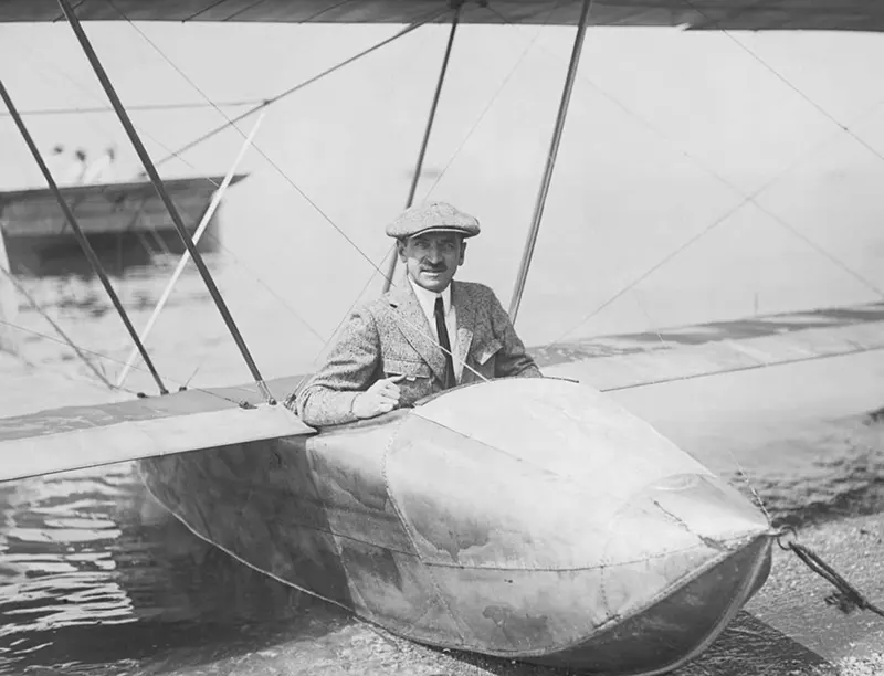 Glenn Curtiss sitting in an early glider.