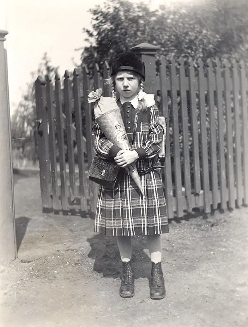 The Evolution of the First Day of School Over the Past Century in Photos