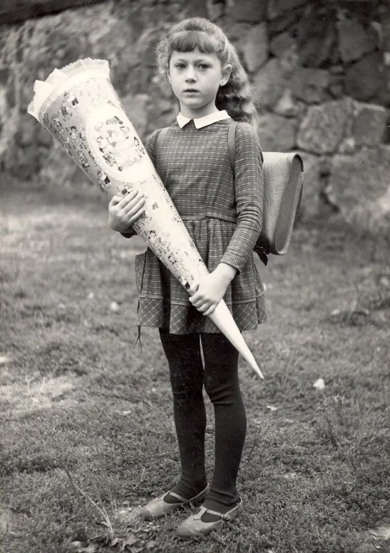 The Evolution of the First Day of School Over the Past Century in Photos