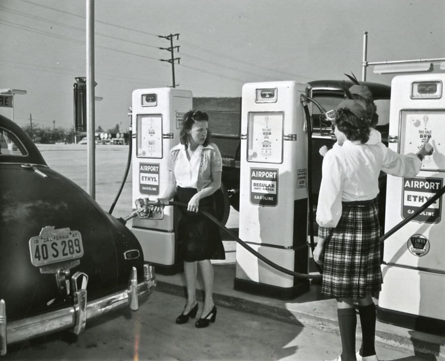 What Gas Stations Looked Like Through the Lens of the Past Century