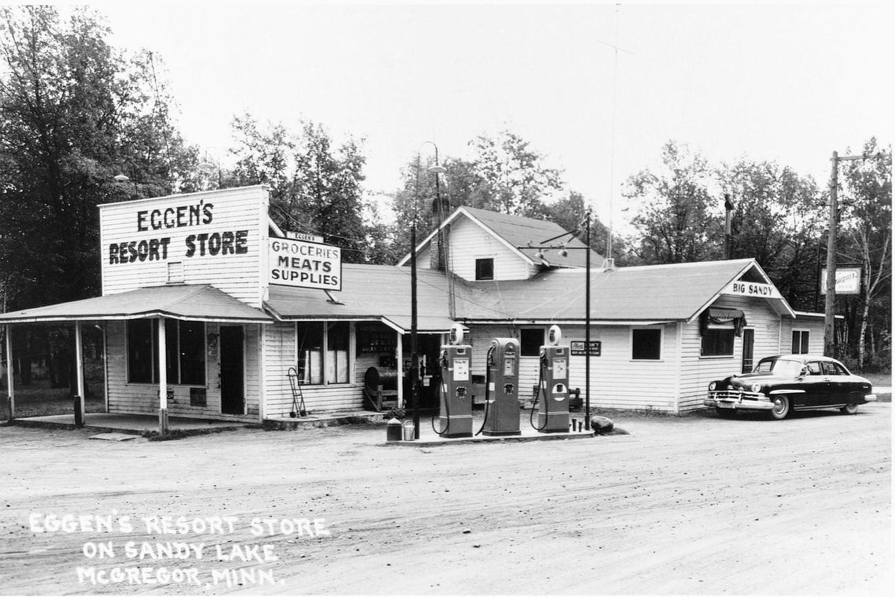 Postcard of Eggen's Resort Store on Sandy Lake.